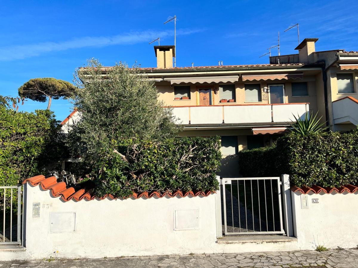 Appartamento Da Matteo 2 Tirrenia Exteriör bild